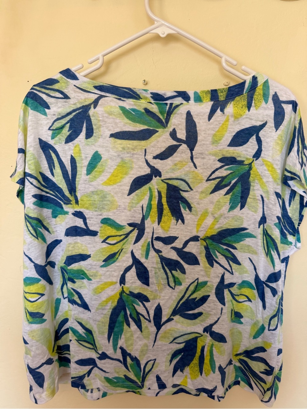 Cynthia Rowley Women’s 100% Linen Botanical Print Short Sleeve Top - Picture 5 of 8